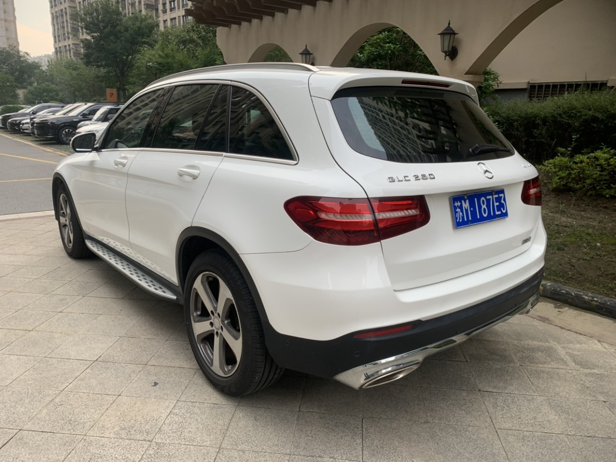 2016年09月奔馳 奔馳GLC  2023款 GLC 260 L 4MATIC 豪華型 7座