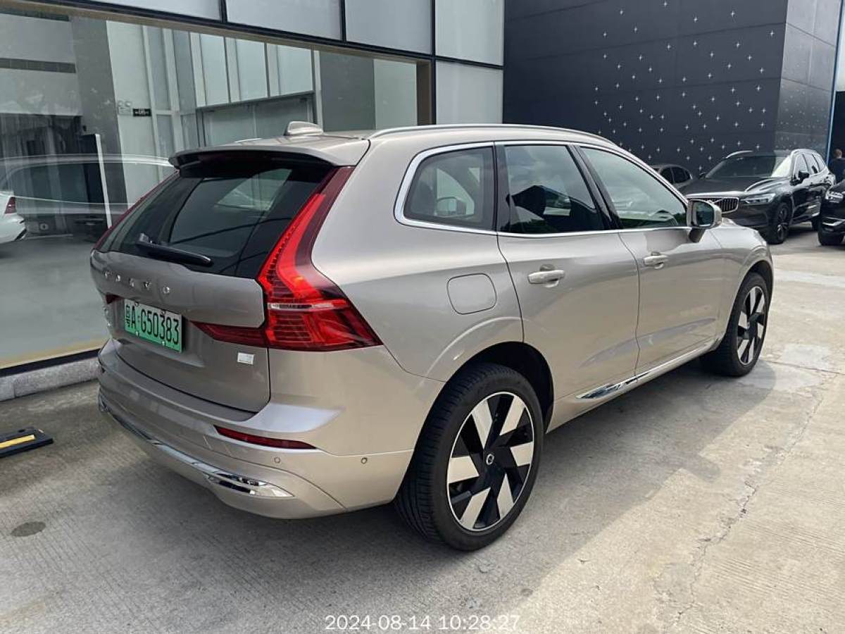 沃爾沃 XC60新能源  2024款 T8 插電混動(dòng) 長(zhǎng)續(xù)航四驅(qū)智雅豪華版圖片