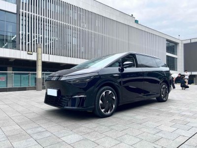 2024年1月 小鵬 小鵬X9 702超長續(xù)航Max圖片