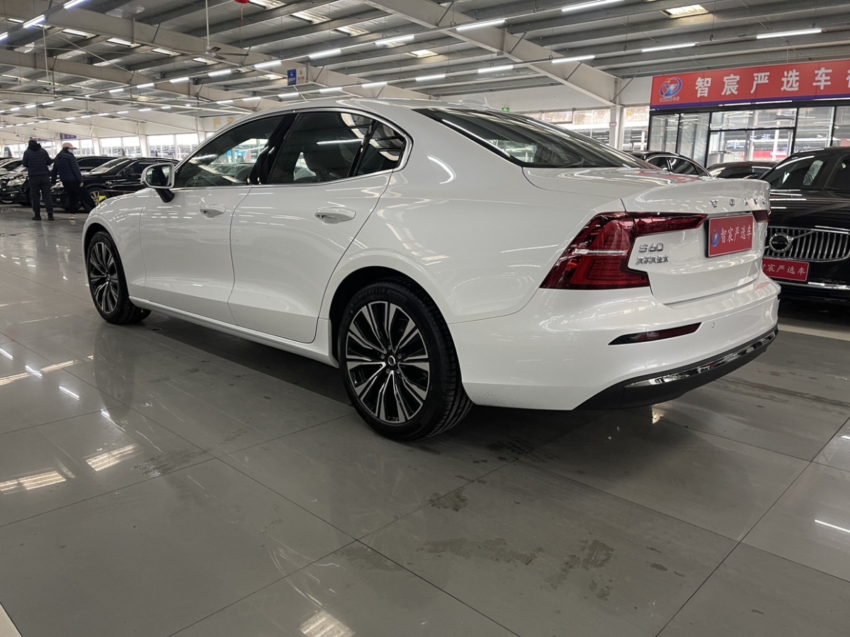 沃爾沃 S60L  2025款 B4 智遠豪華版圖片