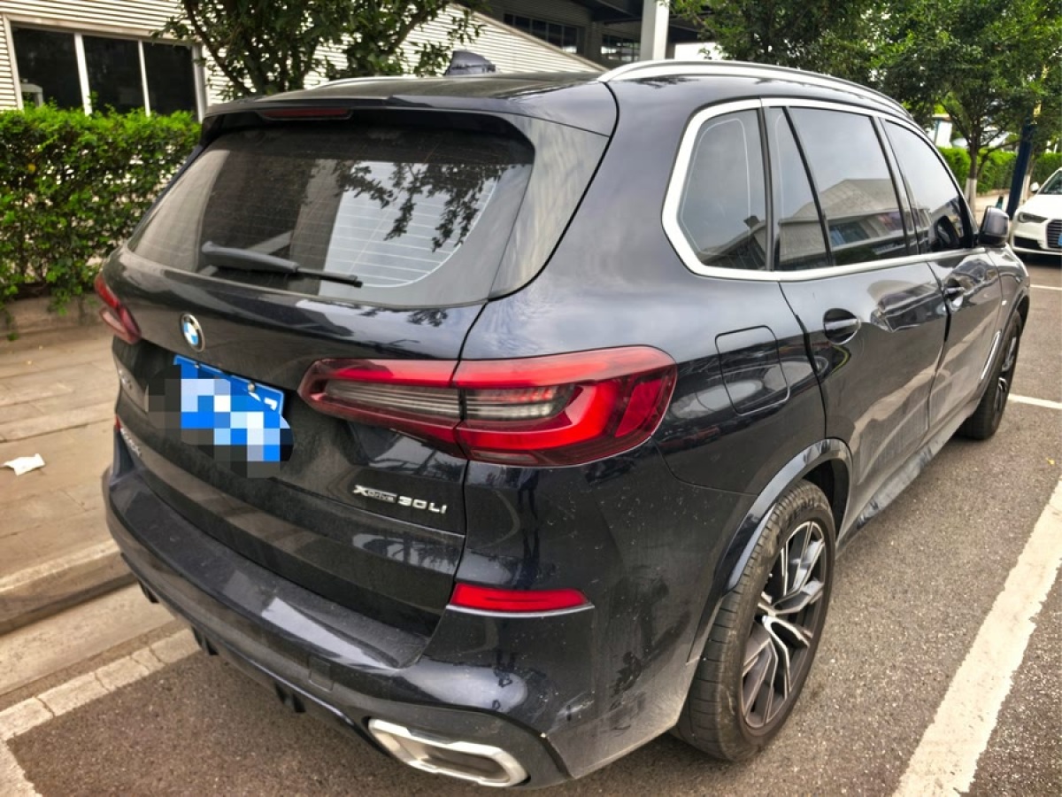寶馬 寶馬X5  2022款 改款 xDrive 30Li M運(yùn)動(dòng)套裝圖片