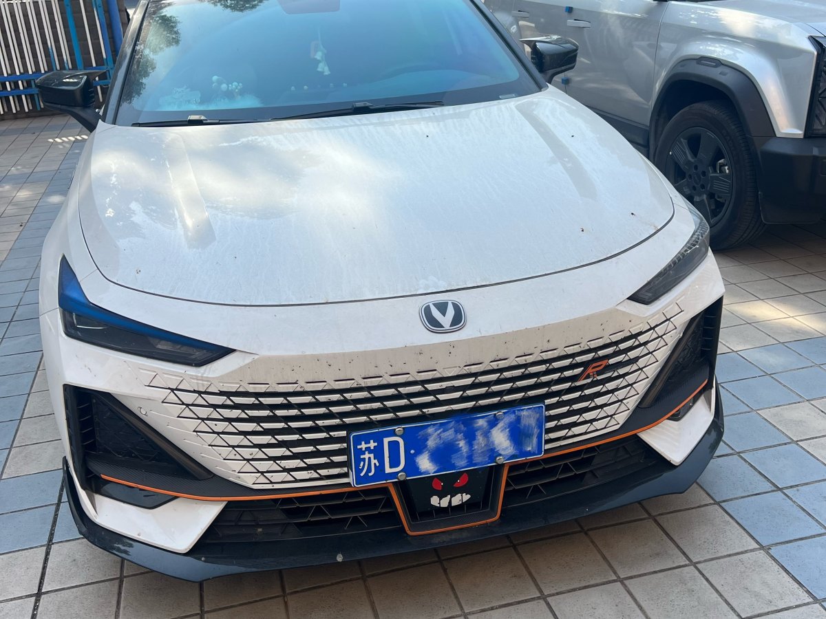 長(zhǎng)安 長(zhǎng)安UNI-V  2022款 1.5T 運(yùn)動(dòng)版圖片