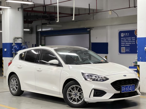 福特 福克斯  2021款 两厢 EcoBoost 180 自动锋潮型