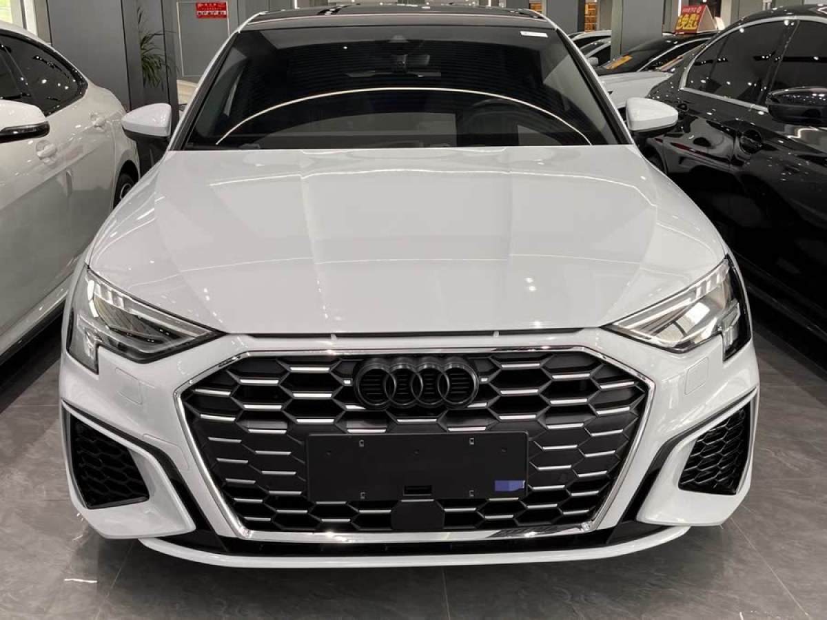 奧迪 奧迪A3  2021款 Sportback 35 TFSI 時(shí)尚運(yùn)動(dòng)型圖片