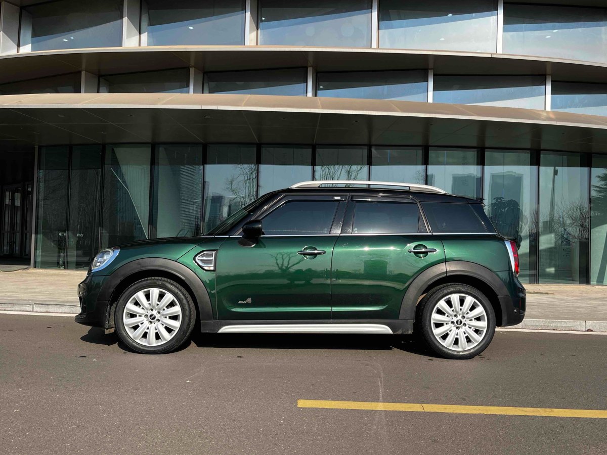 MINI COUNTRYMAN  2017款 1.5T COOPER ALL4 非常假日版 英倫綠圖片