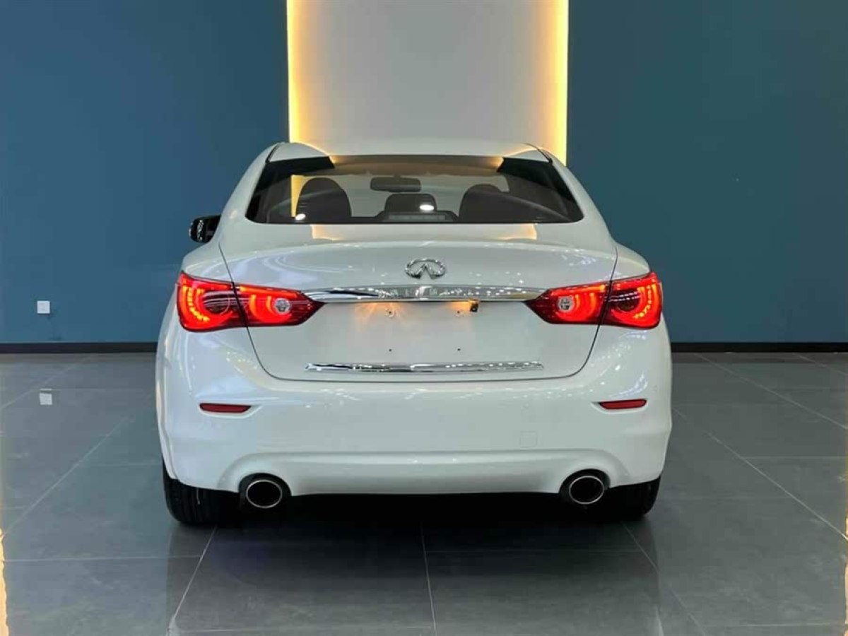 英菲尼迪 Q50L  2016款 2.0T 悅享版圖片