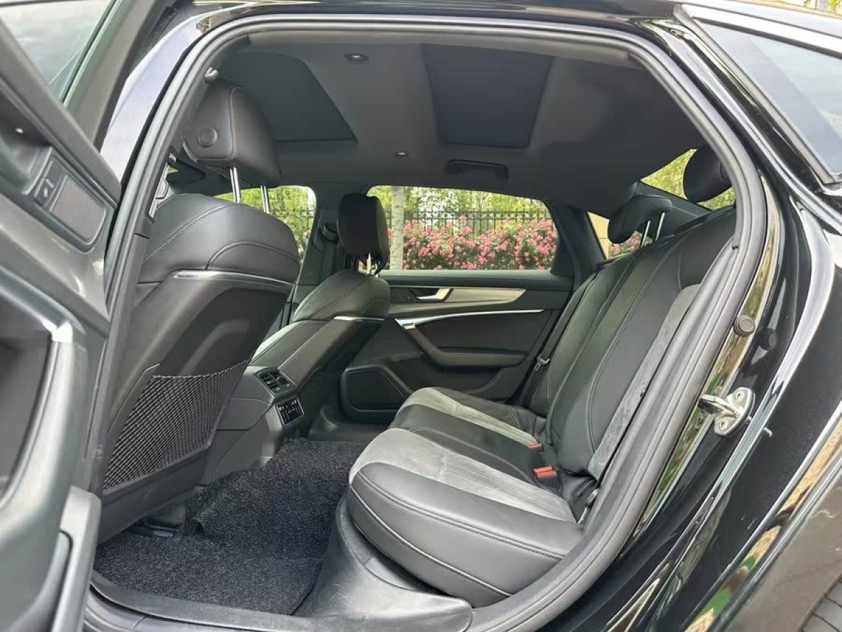 奧迪 奧迪A6L  2021款 45 TFSI 臻選動(dòng)感型圖片