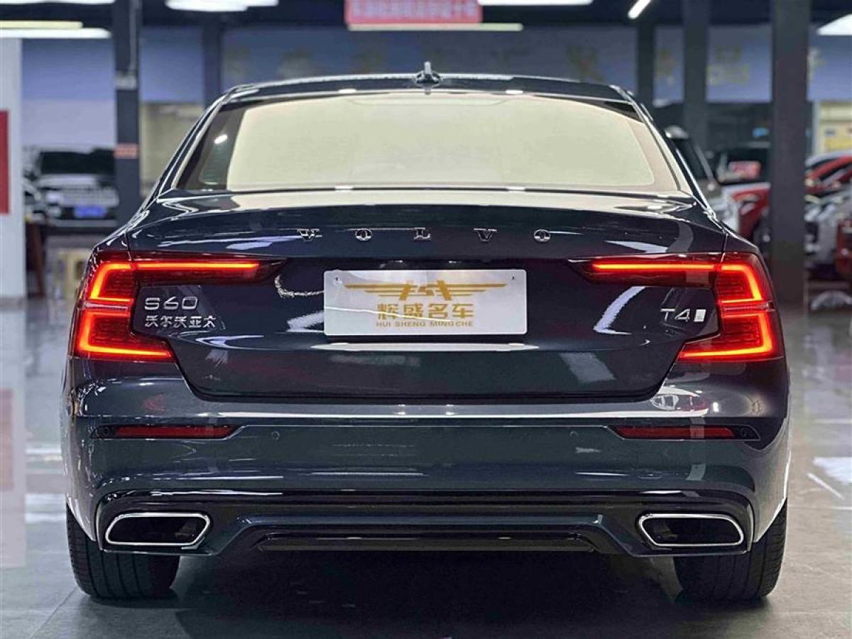 沃爾沃 S60L  2021款 T4 智遠(yuǎn)運(yùn)動(dòng)版圖片