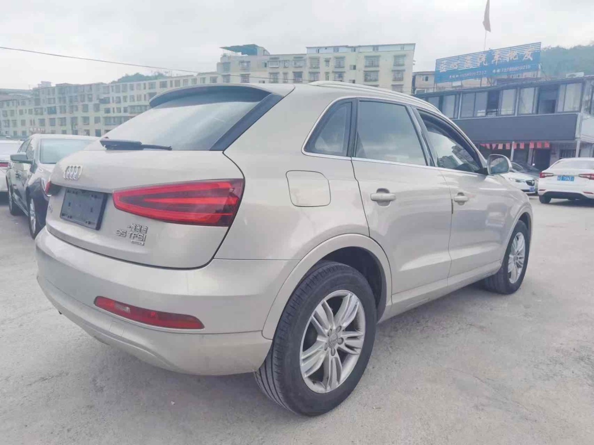 奧迪 奧迪Q3  2015款 35 TFSI quattro 技術(shù)型圖片