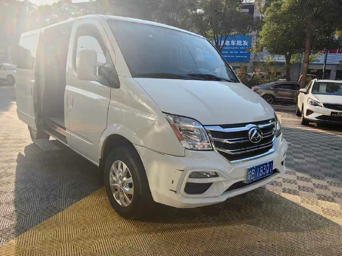 上汽大通 上汽大通MAXUS MIFA 5  2022款 1.3T PLUG IN 樂享版 七座圖片