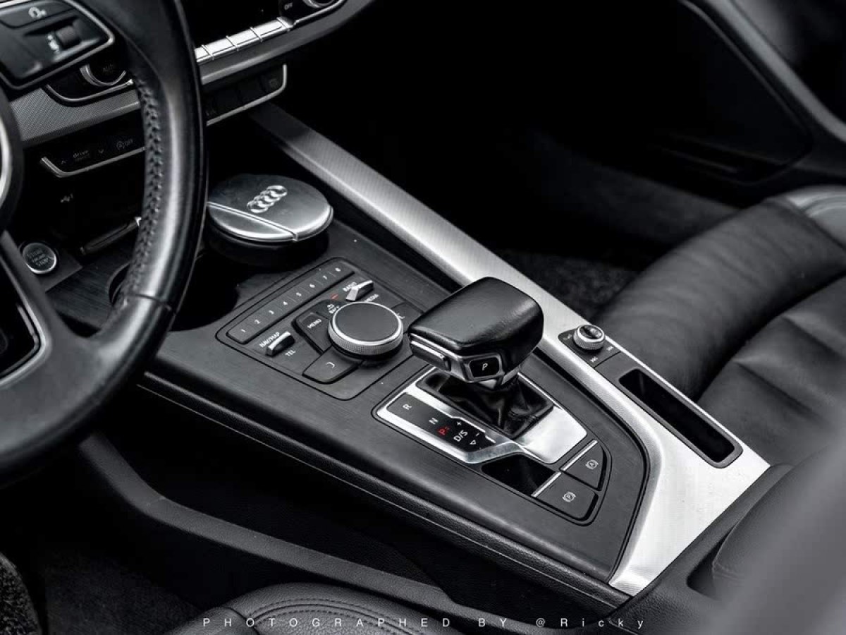 奧迪 奧迪A5  2019款 Sportback 40 TFSI 時(shí)尚型圖片