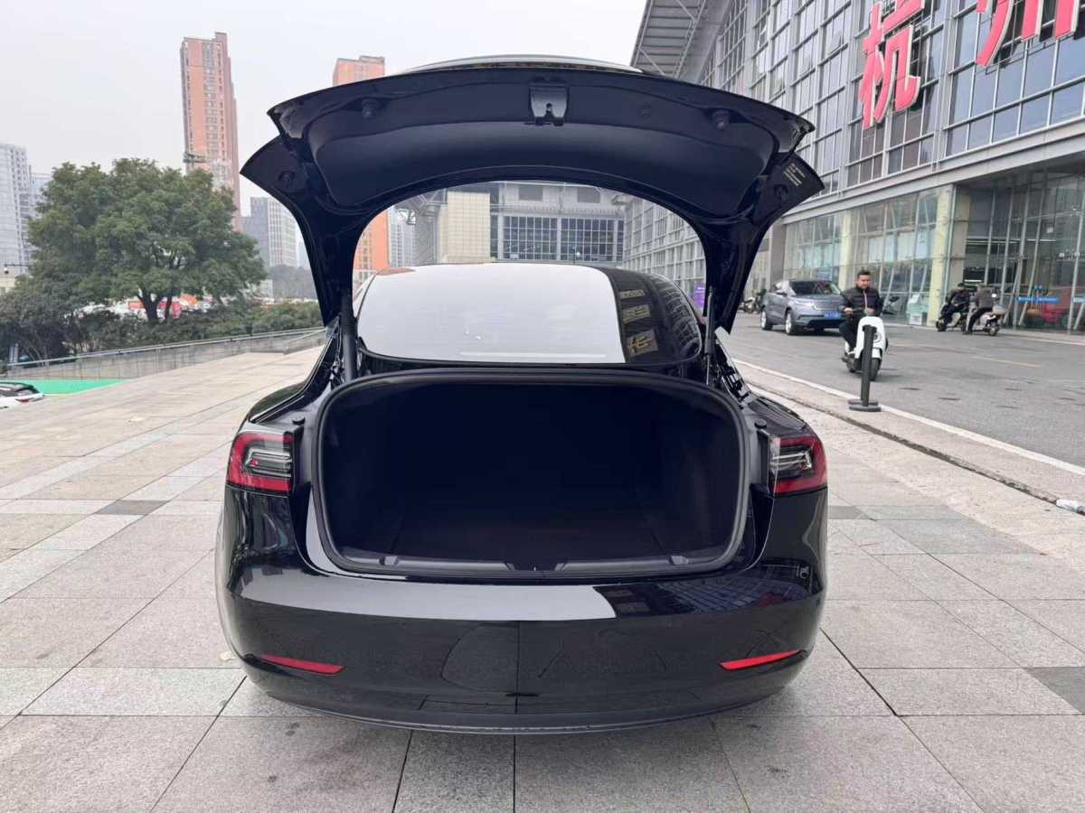 特斯拉 Model Y  2022款 改款 后輪驅(qū)動版圖片