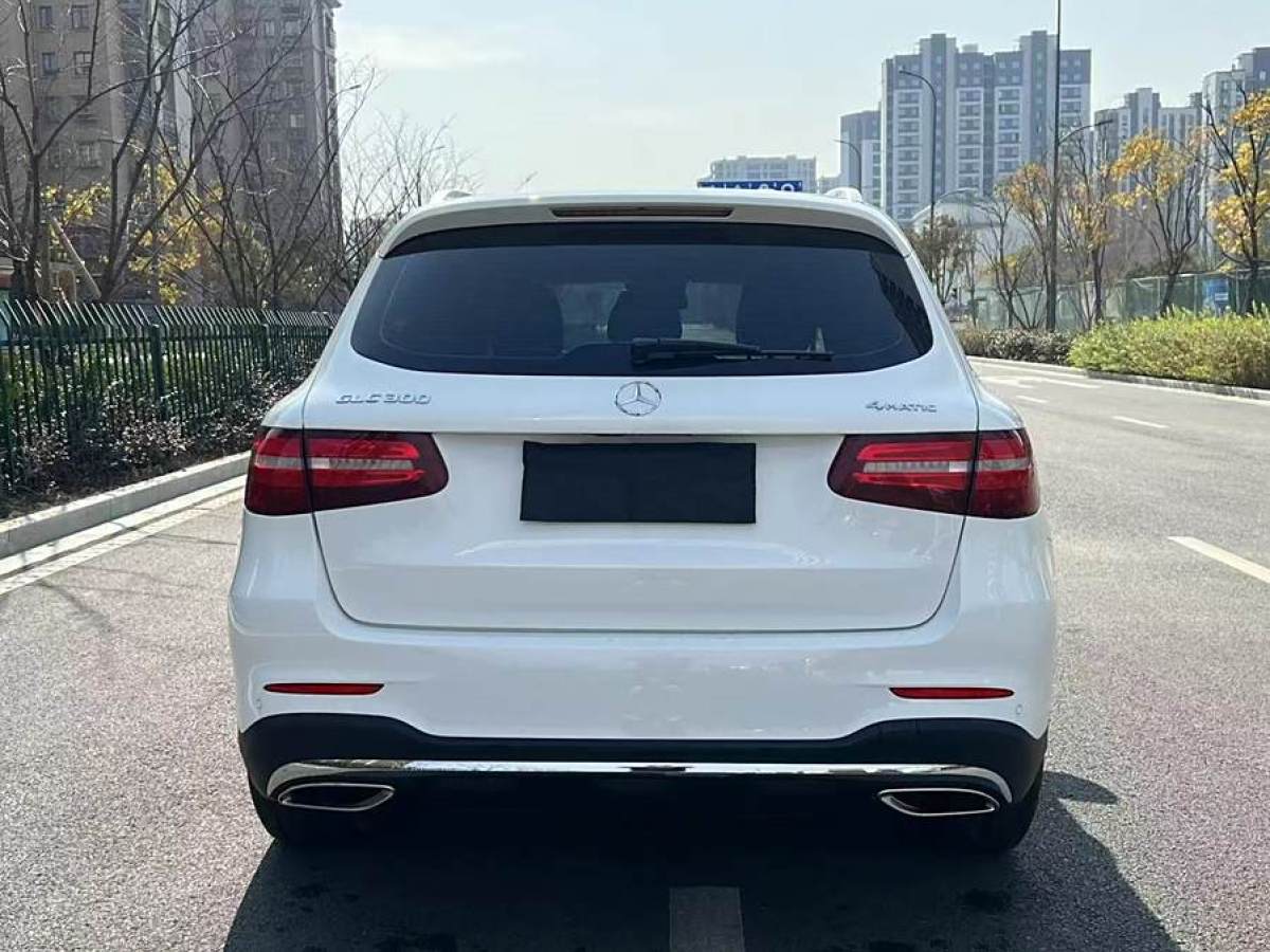 奔馳 奔馳GLC  2018款 改款 GLC 260 4MATIC 豪華型圖片