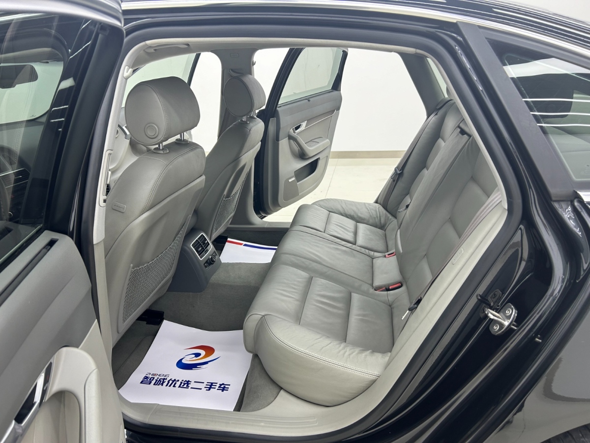 奧迪 奧迪A6L  2006款 3.2 FSI quattro 領(lǐng)先尊享型圖片