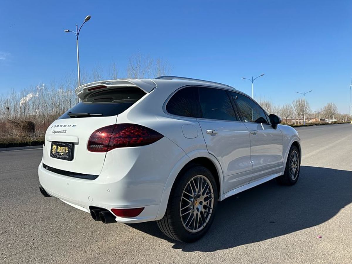 保時(shí)捷 Cayenne  2014款 Cayenne Platinum Edition 3.0T圖片