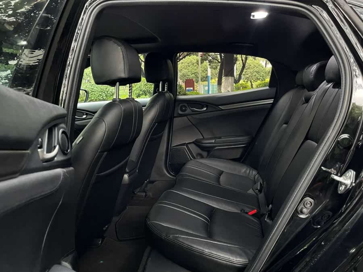 本田 思域  2021款 HATCHBACK 220TURBO CVT潮酷控圖片