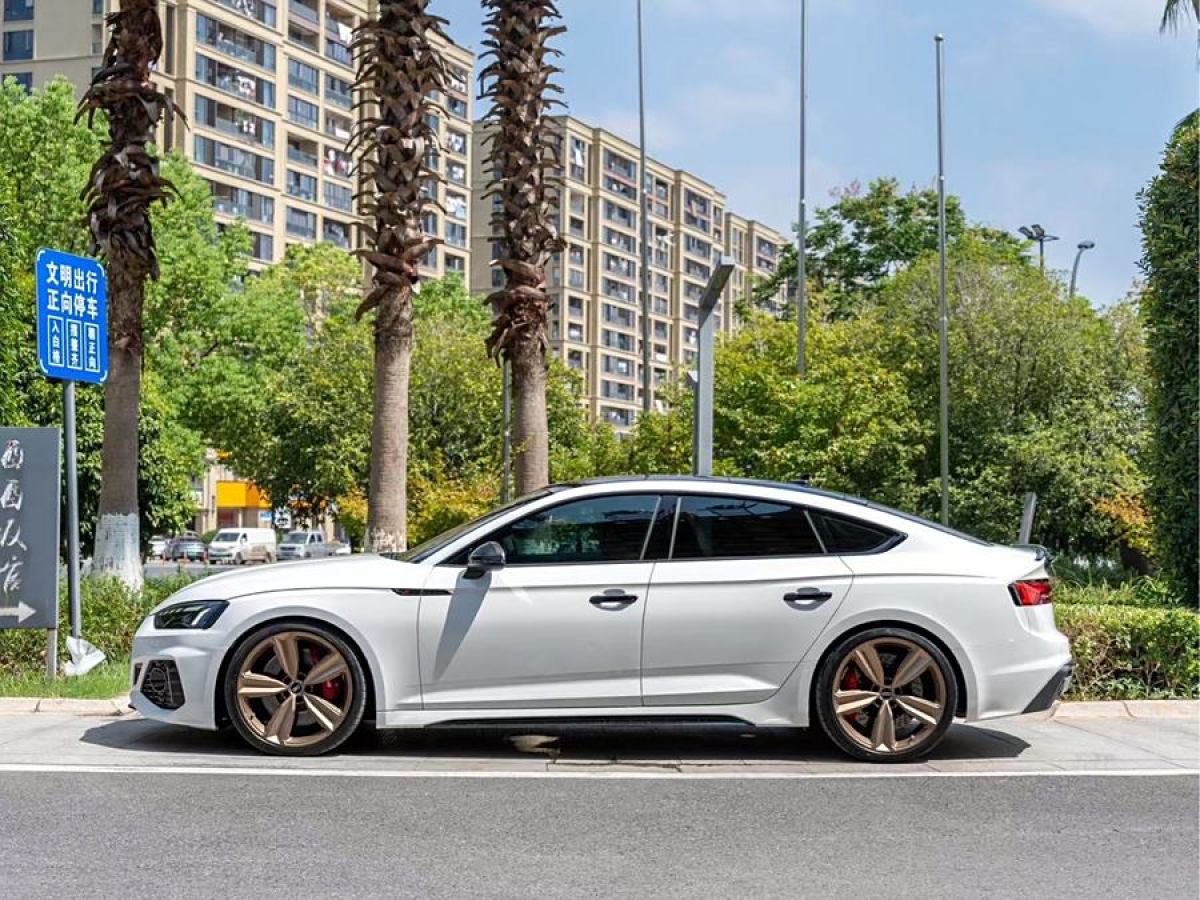 2022年8月奧迪 奧迪RS 5  2021款 RS5 Sportback 暗金版