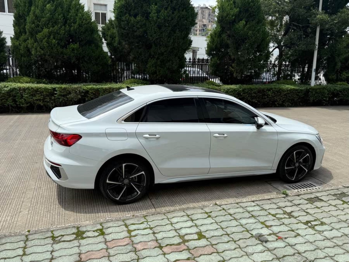奧迪 奧迪A3  2021款 A3L Limousine 35 TFSI 進(jìn)取運(yùn)動(dòng)型圖片