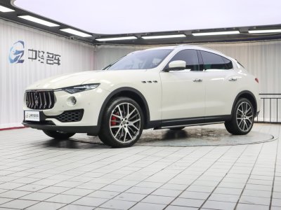 2019年1月 瑪莎拉蒂 Levante 3.0T 350Hp 標(biāo)準(zhǔn)版圖片