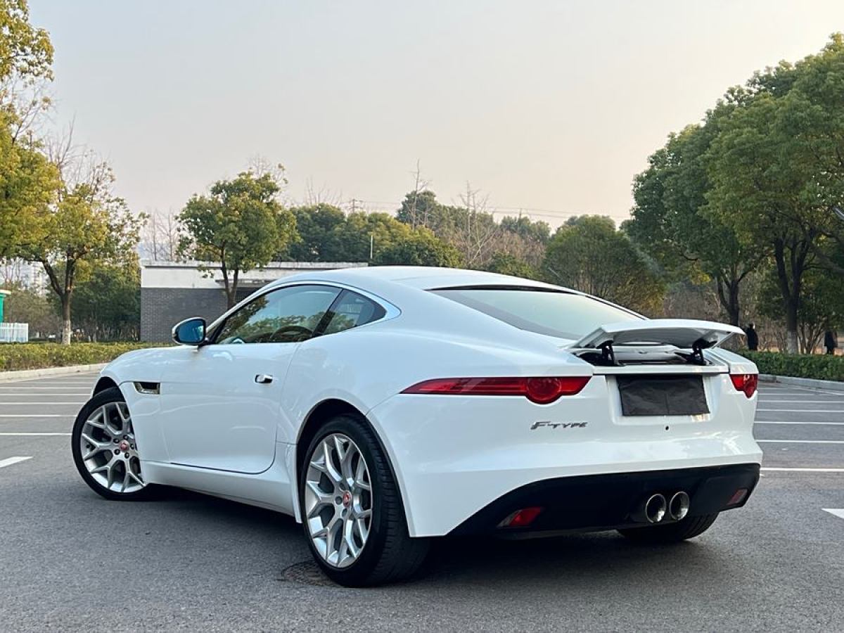 捷豹 F-TYPE  2015款 3.0T 硬頂版圖片