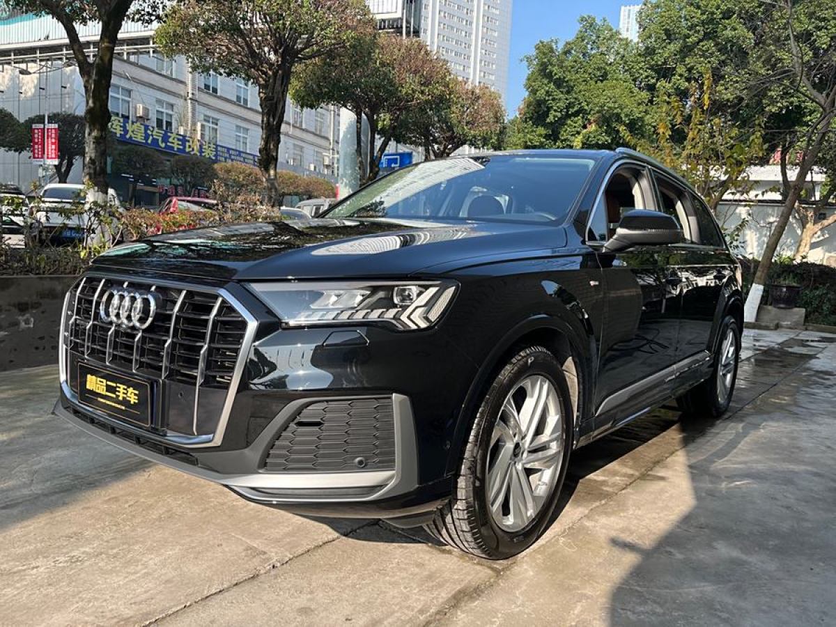 奧迪 奧迪Q7  2023款 45 TFSI quattro S line運(yùn)動型圖片