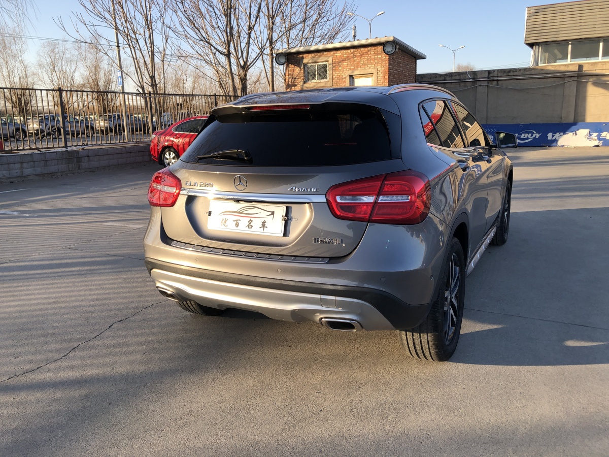 奔馳 奔馳GLA  2016款 GLA 220 4MATIC 時尚型圖片