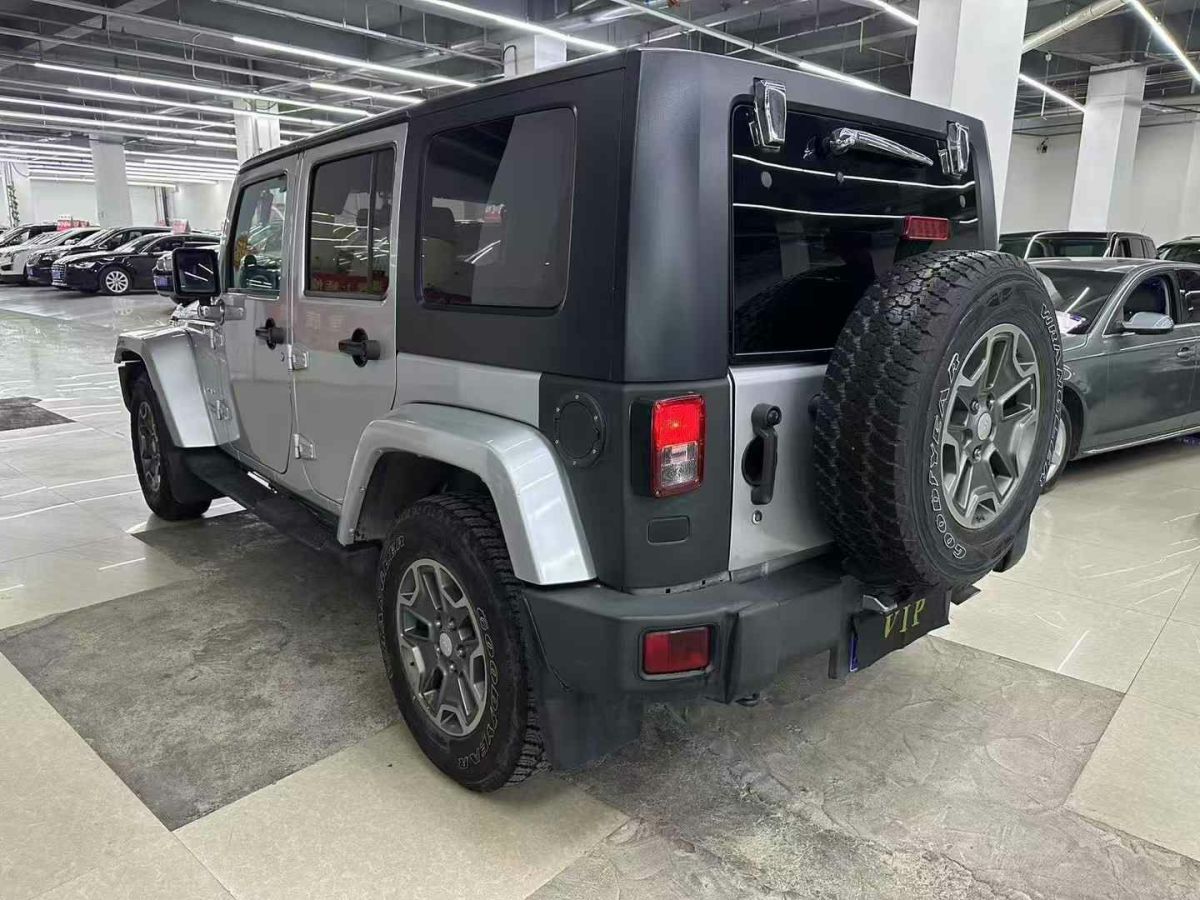 Jeep 牧馬人  2011款 3.8L Rubicon 兩門版圖片