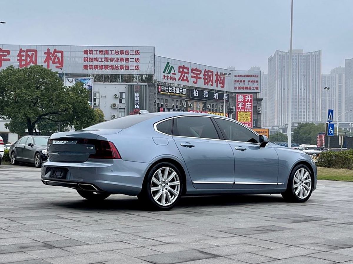 沃爾沃 S90  2018款 T5 智尊版圖片