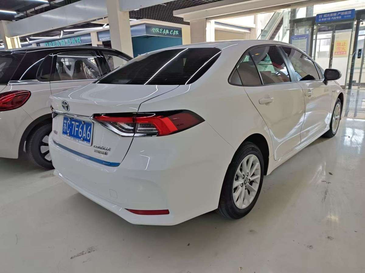 豐田 卡羅拉  2021款 雙擎 1.8L E-CVT精英版圖片