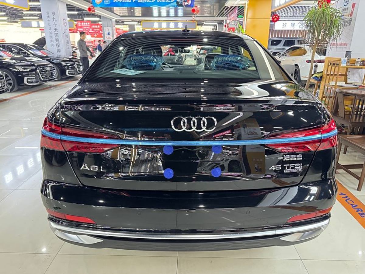 奧迪 奧迪A6L  2025款 45 TFSI quattro 臻選動(dòng)感型圖片