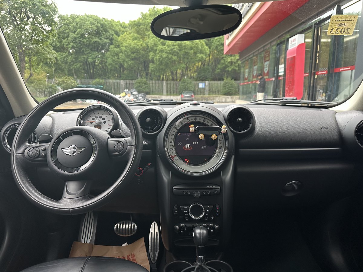 2013年6月MINI COUNTRYMAN  2013款 1.6T COOPER S ALL4 滑雪版