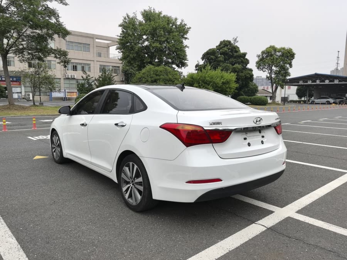 現(xiàn)代 名圖  2016款 1.8L 自動(dòng)智能型GLS圖片