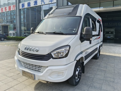 2019年5月 依维柯 Daily(欧胜) 3.0T 加长轴双排厢式车F1C图片