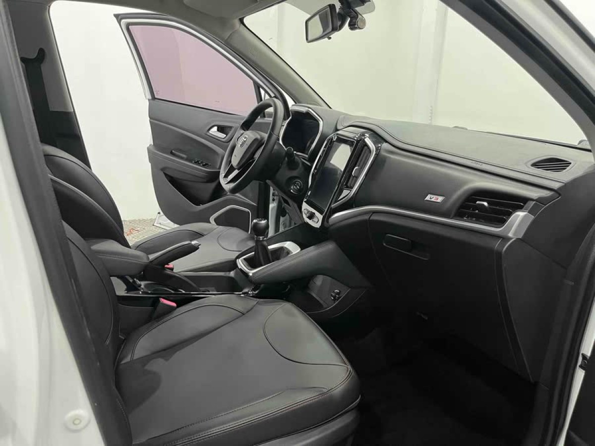 中華 V3  2017款 1.5L 手動舒適型圖片