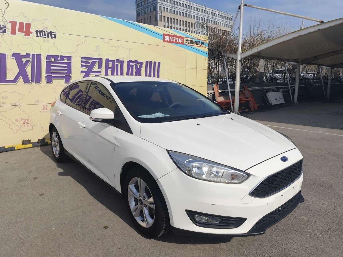 福特 福克斯  2015款 兩廂 1.6L 自動風(fēng)尚型圖片