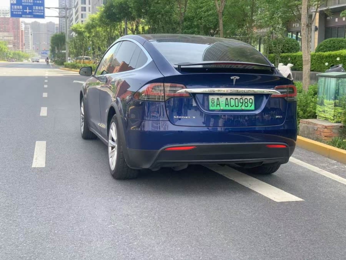 特斯拉 Model X  2016款 Model X 90D圖片