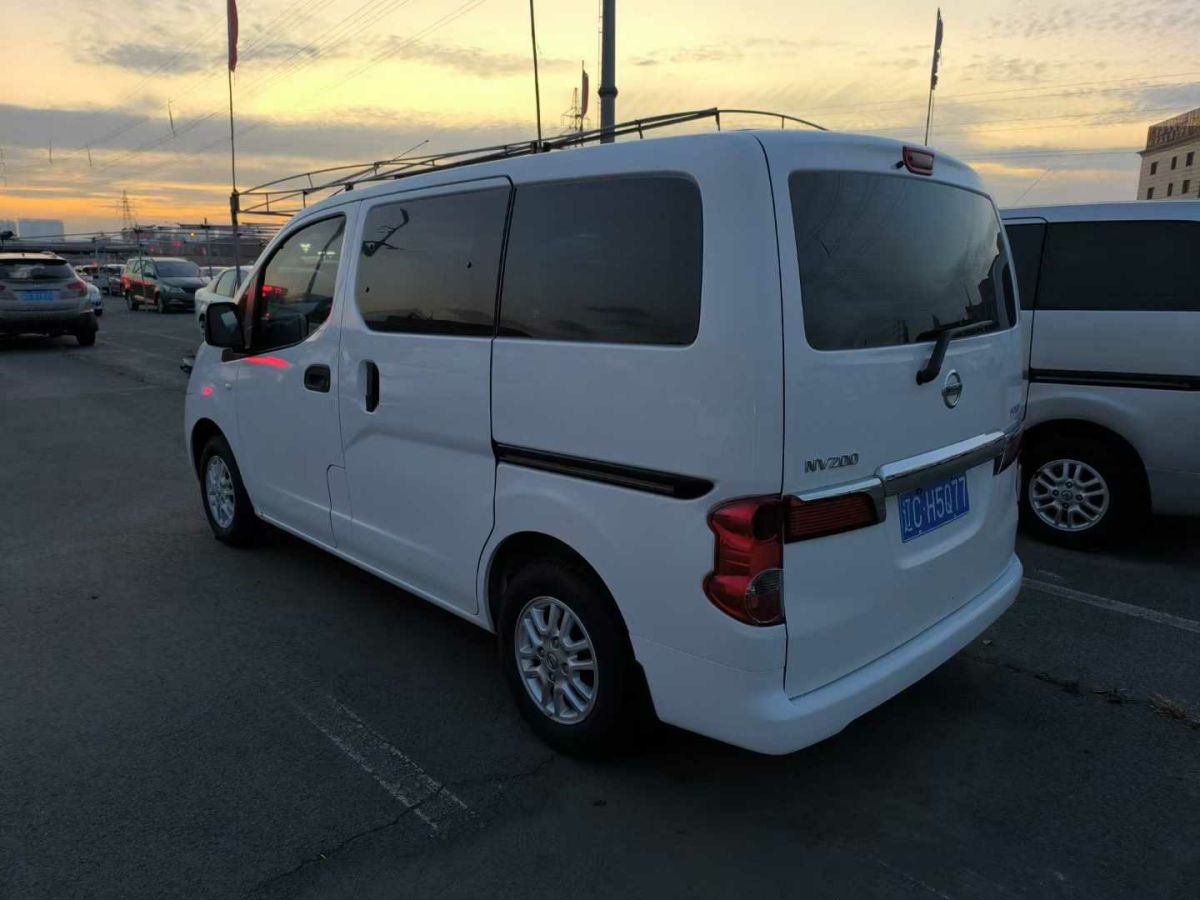 日產(chǎn) NV200  2013款 1.6L 尊貴型 國(guó)IV圖片