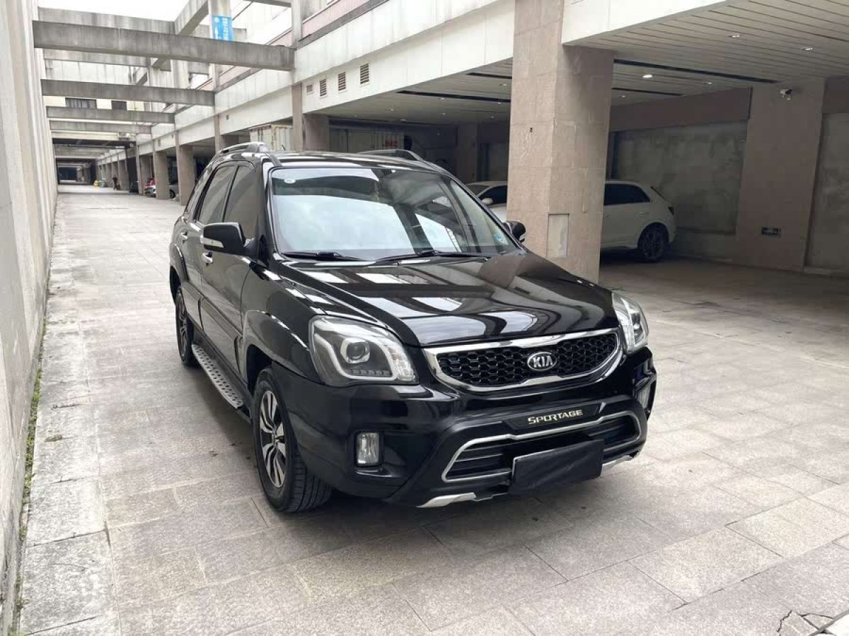 起亞 獅跑  2013款 2.0L 自動(dòng)兩驅(qū)版GLS圖片
