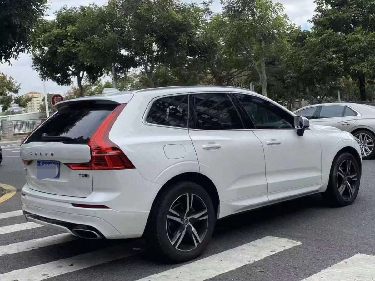 沃爾沃 XC60  2018款 T5 四驅(qū)智雅運(yùn)動版圖片