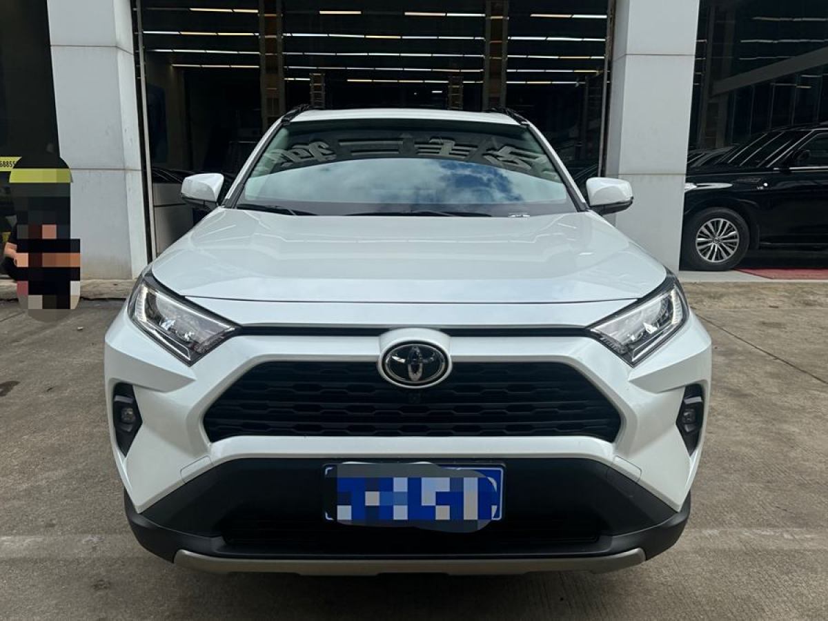 2023年7月豐田 RAV4榮放  2023款 2.0L CVT兩驅(qū)風(fēng)尚Plus版