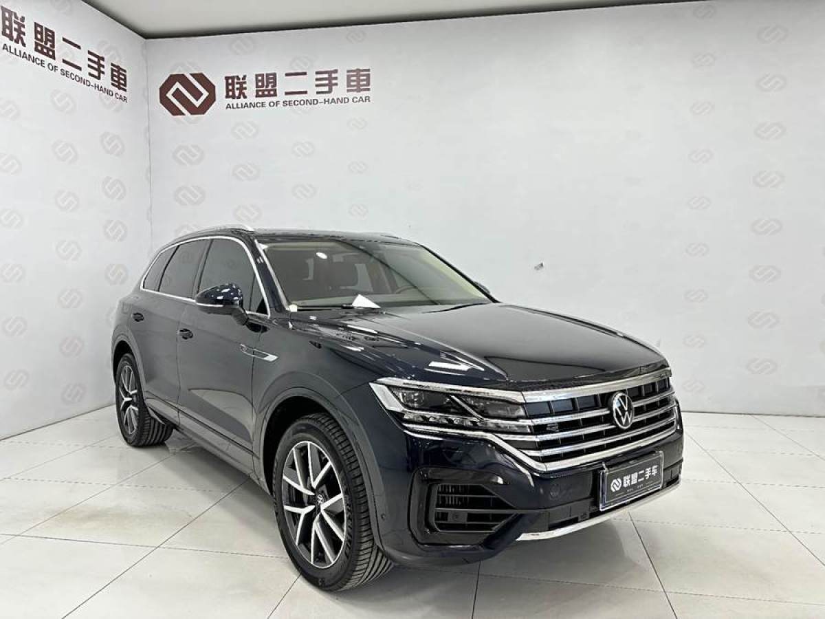 大眾 途銳  2022款 3.0TSI 銳享版 經(jīng)典運(yùn)動(dòng)套裝圖片