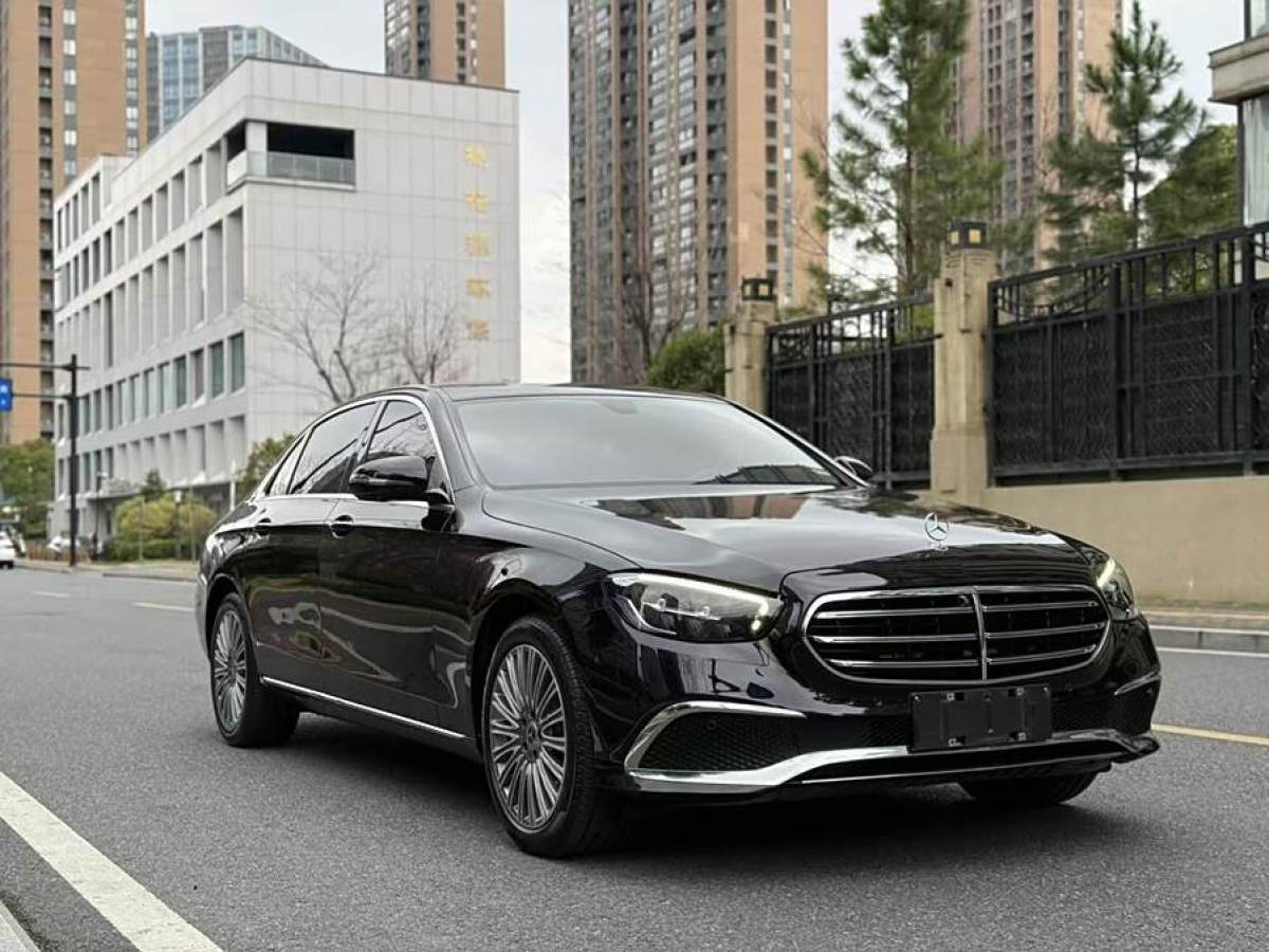 奔馳 奔馳E級(jí)  2021款 改款 E 300 L 時(shí)尚型圖片