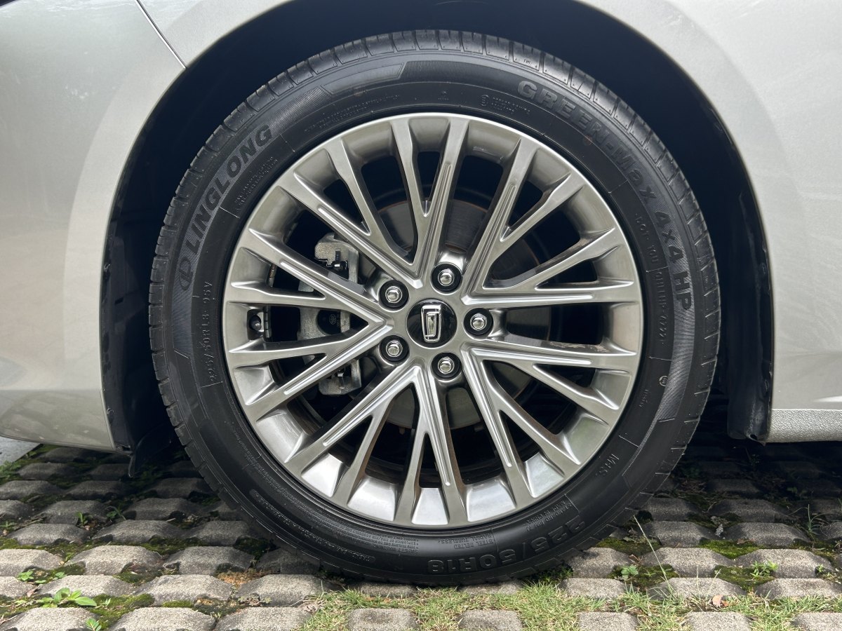 奔騰 B70  2023款 1.5T 自動(dòng)暢享型圖片