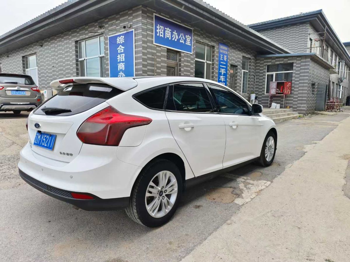福特 ?？怂? 2015款 2.0T ST 標(biāo)準(zhǔn)版圖片