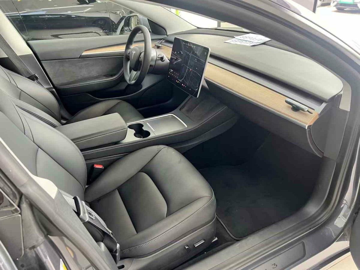 特斯拉 Model S  2021款 Plaid Plus 版圖片