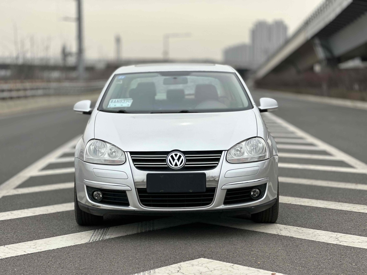 大眾 速騰  2010款 1.4TSI 手動豪華型圖片