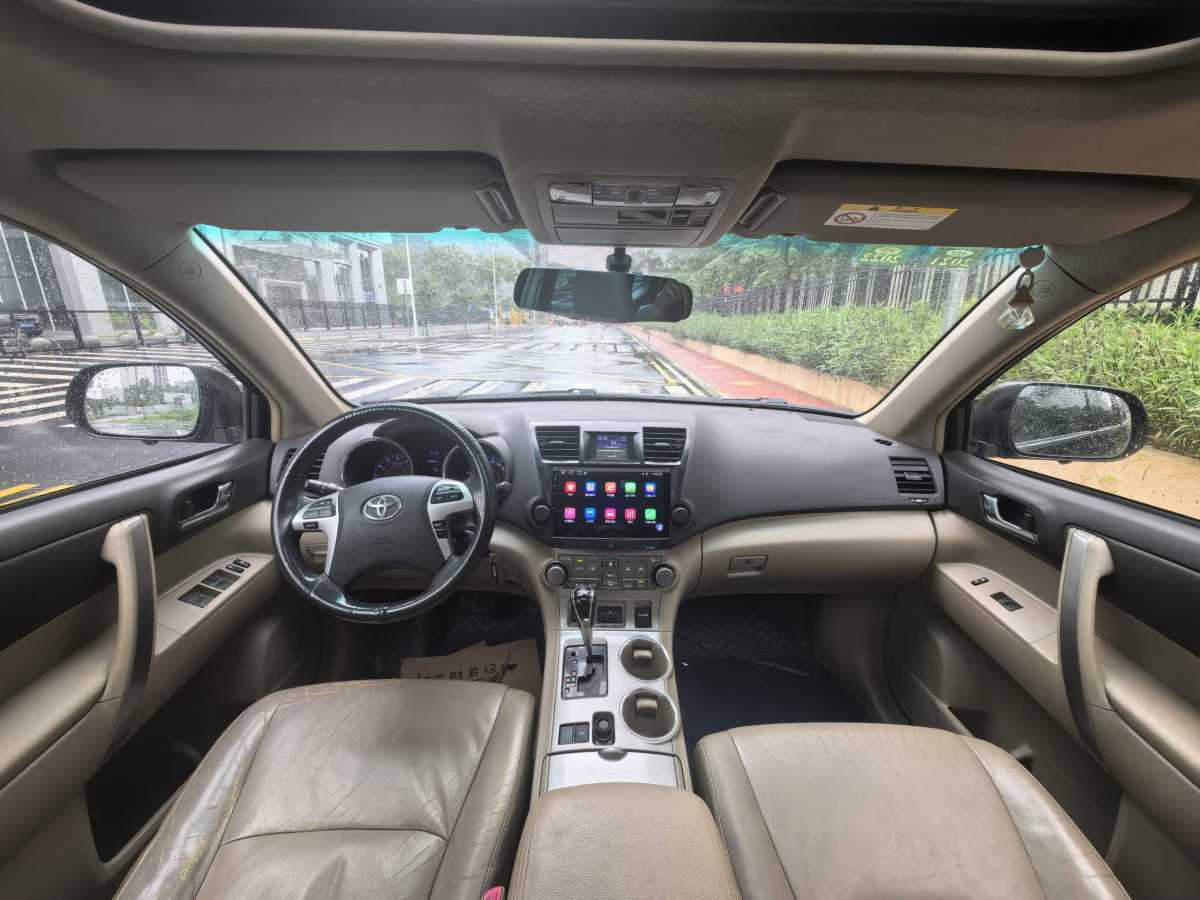 豐田 漢蘭達(dá)  2012款 2.7L 兩驅(qū)7座豪華版圖片