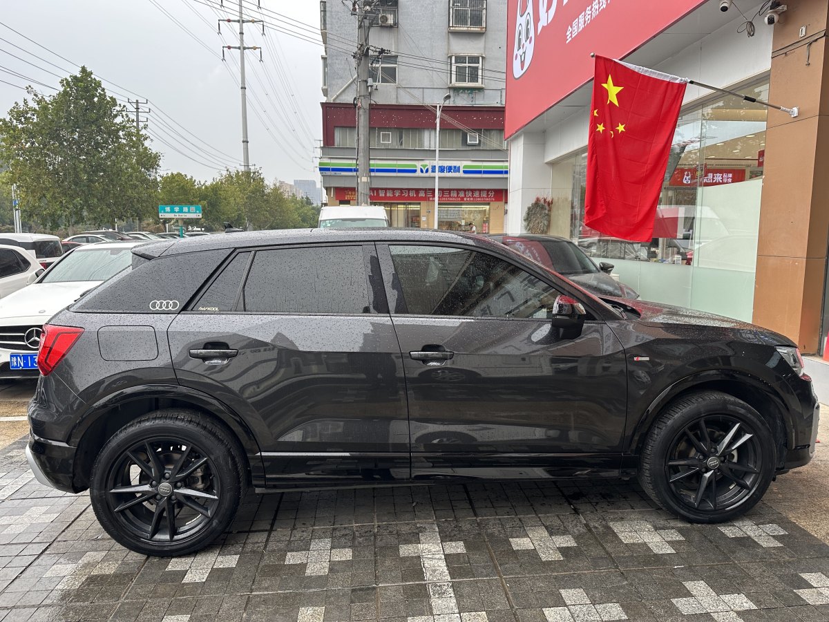 奧迪 奧迪Q2L  2021款 35 TFSI 時尚動感型圖片