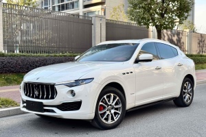 Levante 瑪莎拉蒂  3.0T 350Hp 標(biāo)準(zhǔn)版
