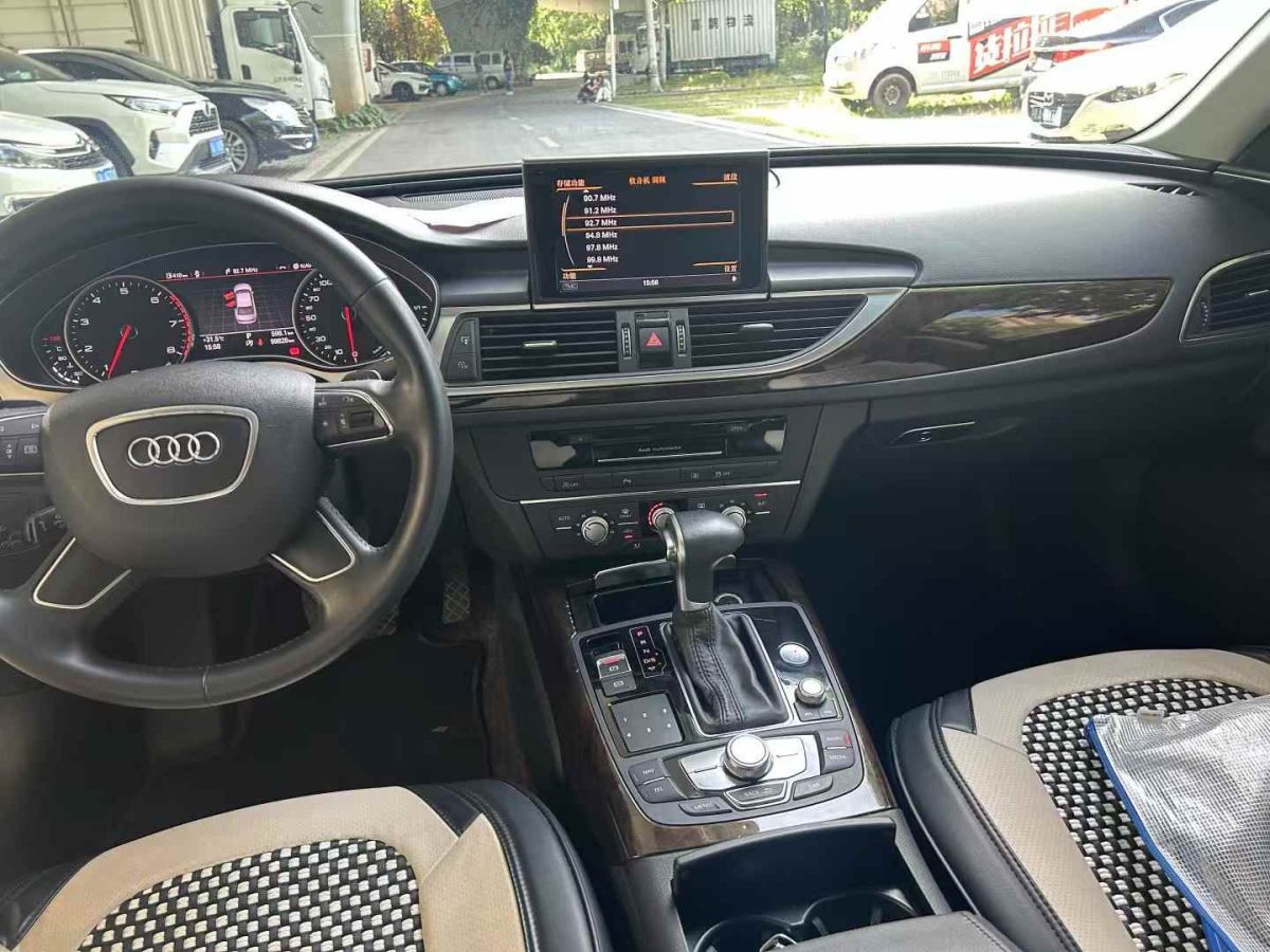 奧迪 奧迪A6L  2014款 A6L 2.8FSI 35FSI 豪華型圖片